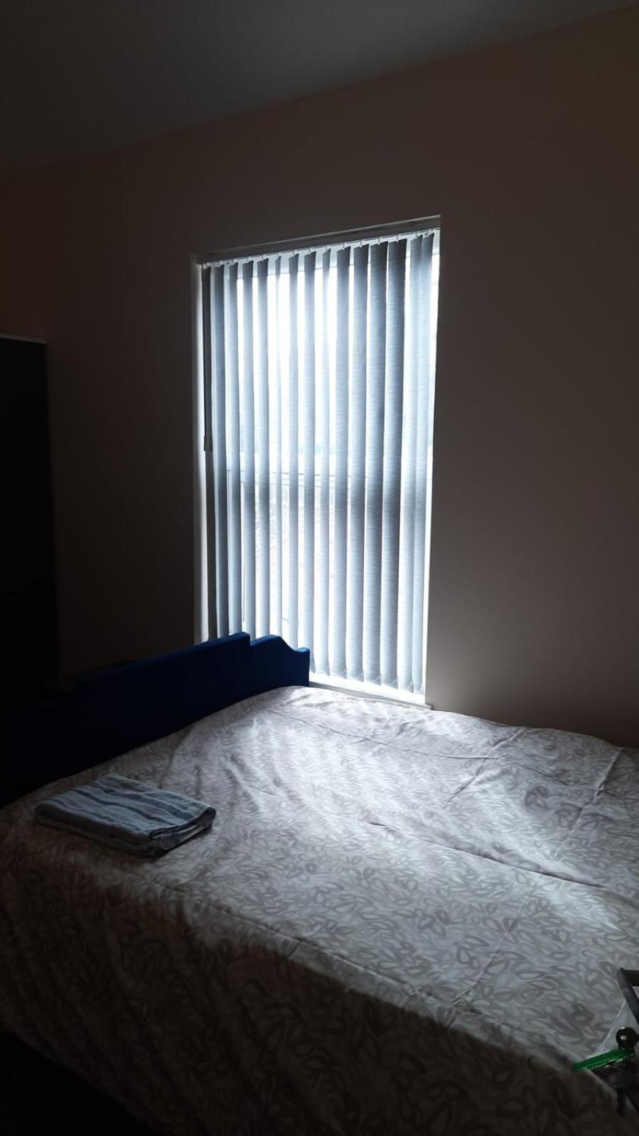 Lovely Bedroom With Shared Kitchen & Bathroom Free Parking Уолсал Екстериор снимка